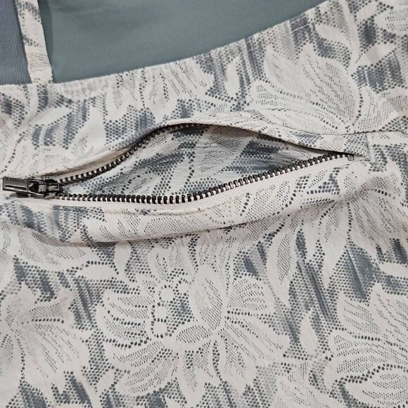 Athleta Trekkie North short women's size 20 Green Lacey #988235 New Without Tags - Picture 10 of 11